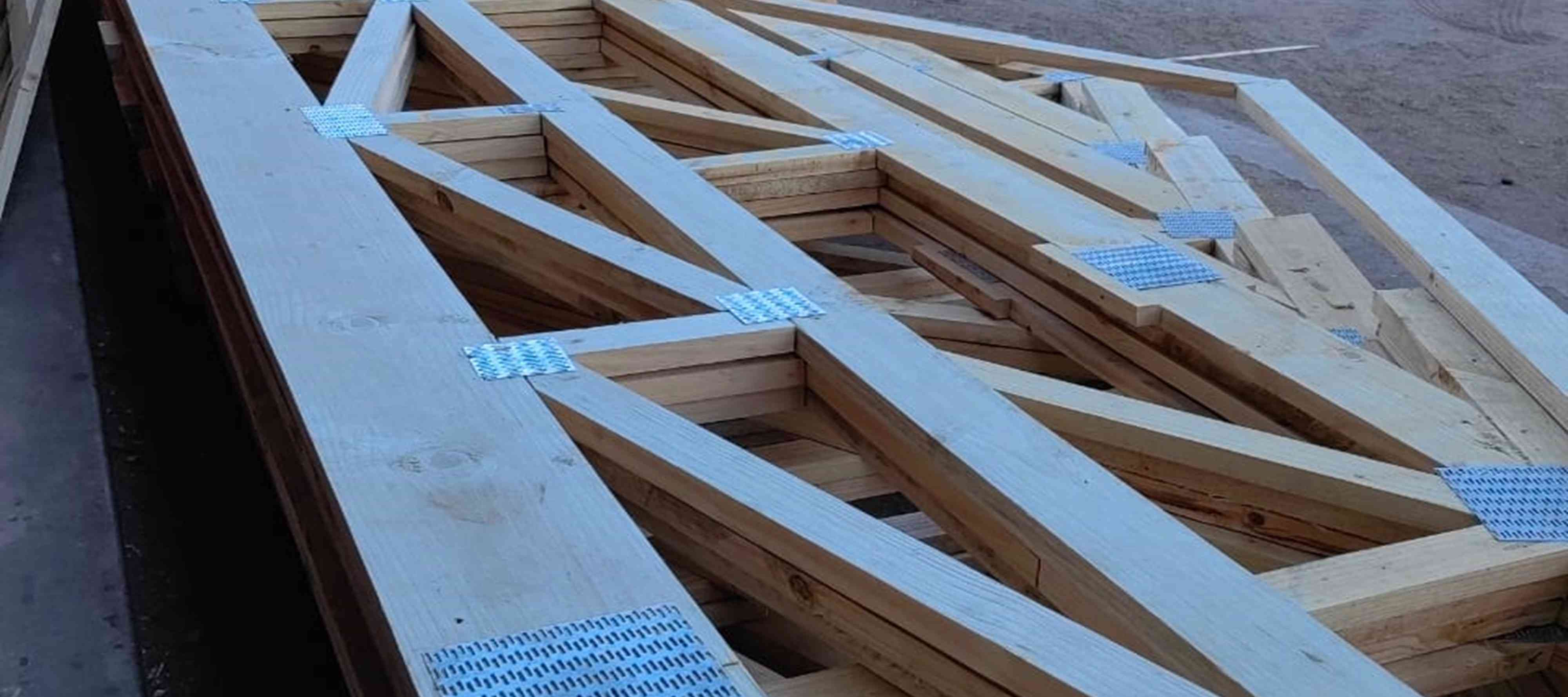 Roanel Trusses & Roofing