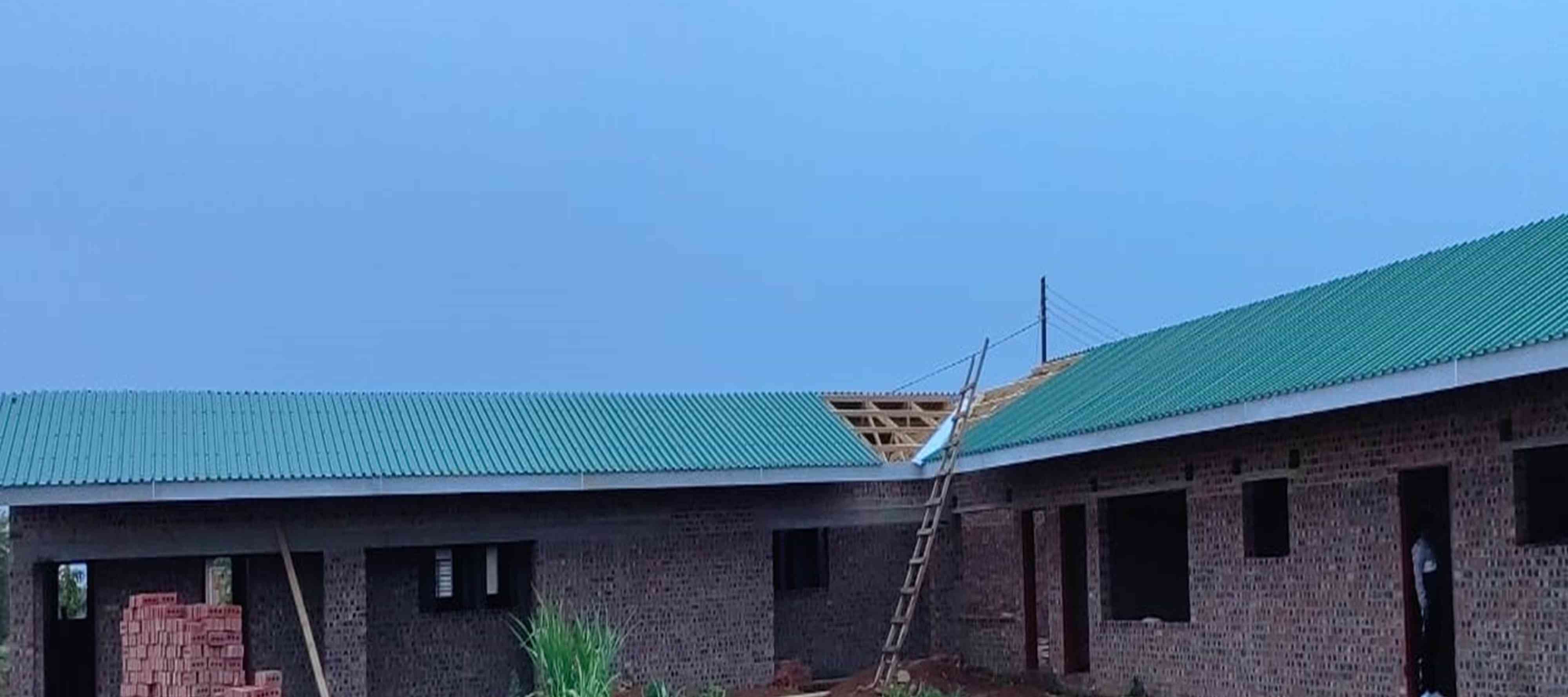 Roanel Trusses & Roofing